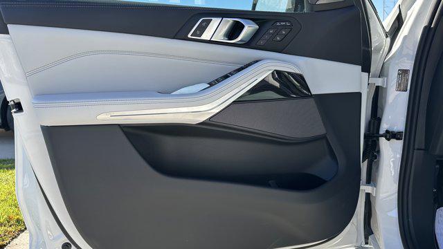 new 2026 BMW X7 car, priced at $100,735