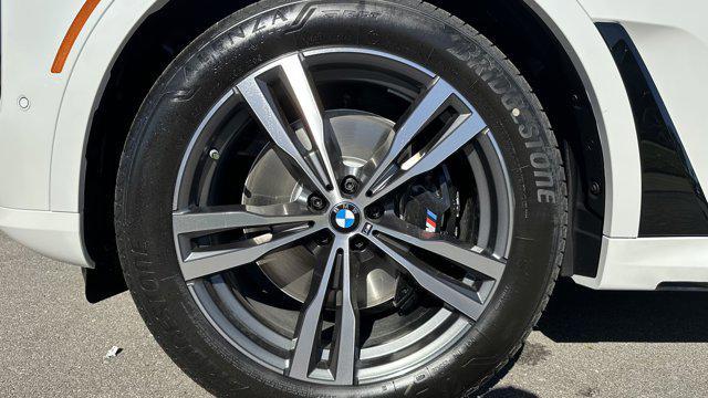 new 2026 BMW X7 car, priced at $100,735