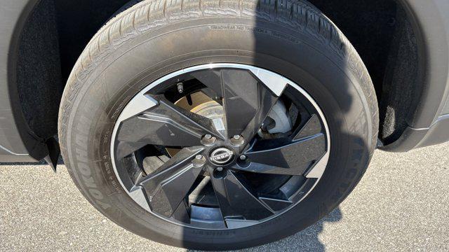 used 2024 Nissan Rogue car, priced at $25,128