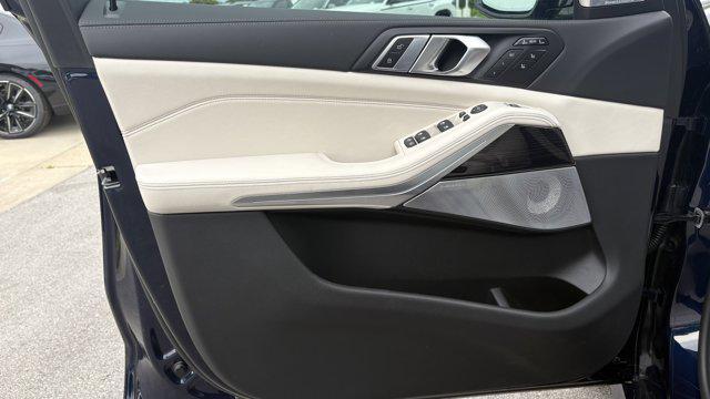 new 2026 BMW X7 car, priced at $127,135
