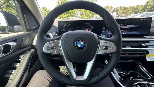 new 2026 BMW X7 car, priced at $93,285