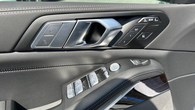 new 2026 BMW X7 car, priced at $93,285