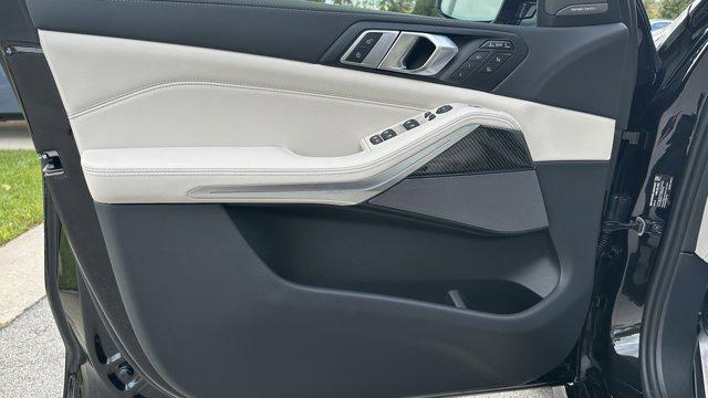 new 2026 BMW X7 car, priced at $121,875