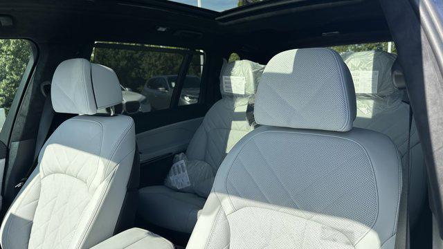 new 2026 BMW X7 car, priced at $99,255