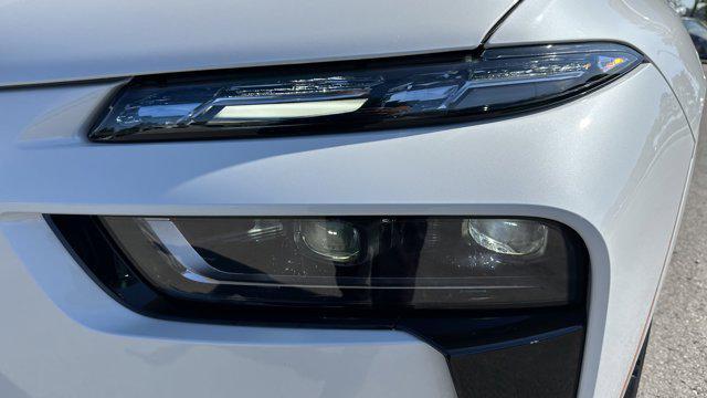 new 2026 BMW X7 car, priced at $107,685