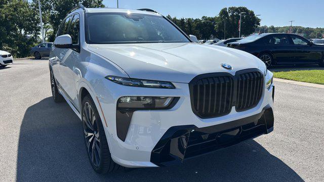 new 2026 BMW X7 car, priced at $107,685