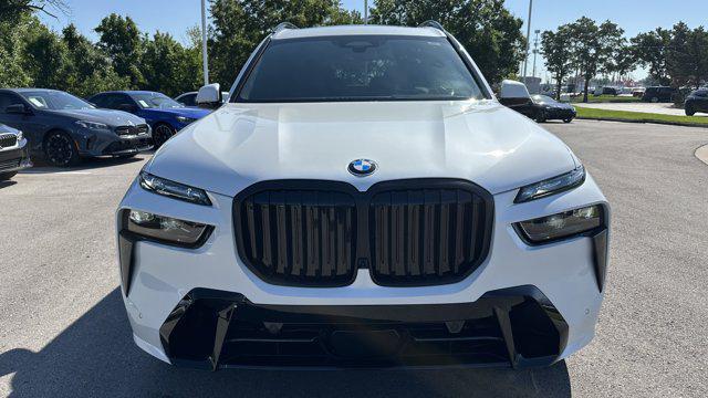 new 2026 BMW X7 car, priced at $107,685