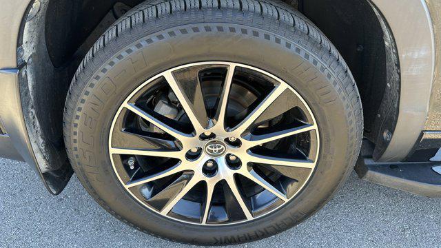 used 2017 Toyota Highlander car, priced at $22,451