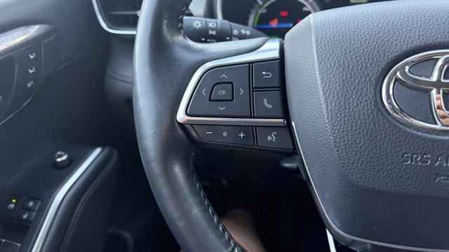 used 2021 Toyota Highlander Hybrid car, priced at $37,541