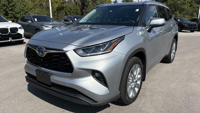 used 2021 Toyota Highlander Hybrid car, priced at $37,541