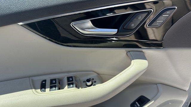 used 2019 Audi Q7 car, priced at $24,349