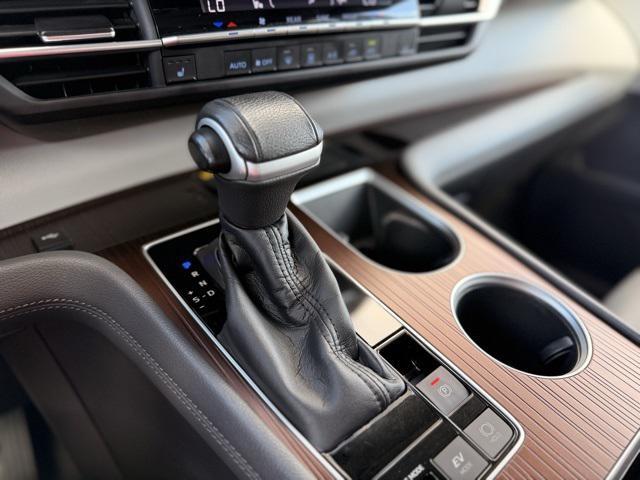 used 2023 Toyota Sienna car, priced at $38,299