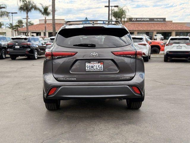 used 2022 Toyota Highlander car, priced at $38,888