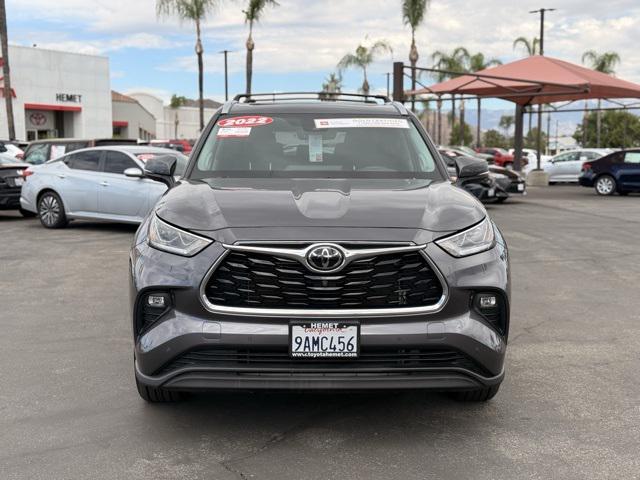 used 2022 Toyota Highlander car, priced at $40,645
