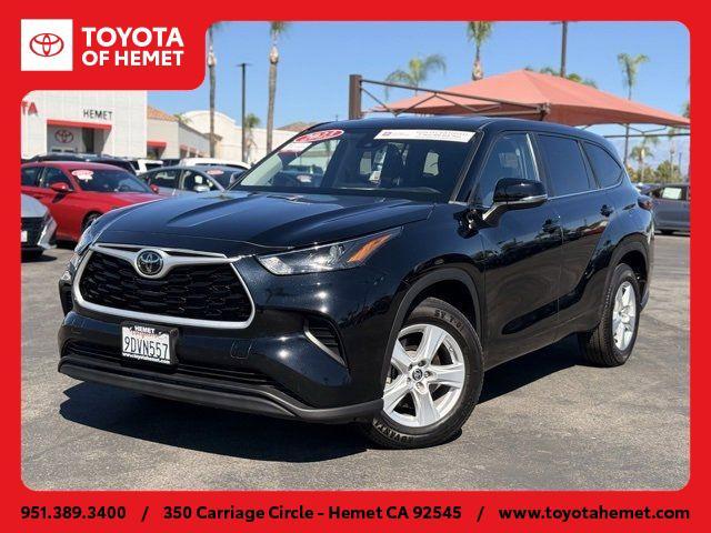 used 2023 Toyota Highlander car, priced at $30,998