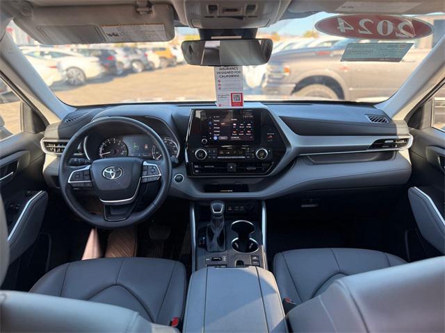 used 2024 Toyota Highlander car, priced at $40,481
