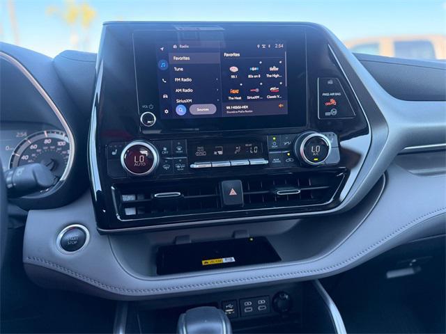 used 2024 Toyota Highlander car, priced at $40,481