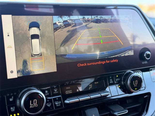 used 2023 Toyota Highlander car, priced at $39,994