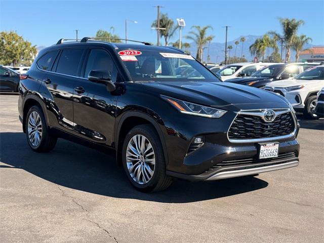 used 2023 Toyota Highlander car, priced at $39,994