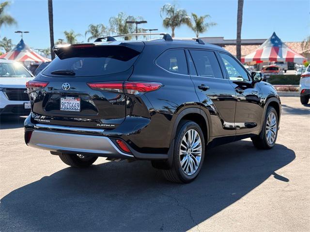 used 2023 Toyota Highlander car, priced at $39,994