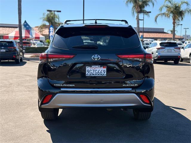 used 2023 Toyota Highlander car, priced at $39,994