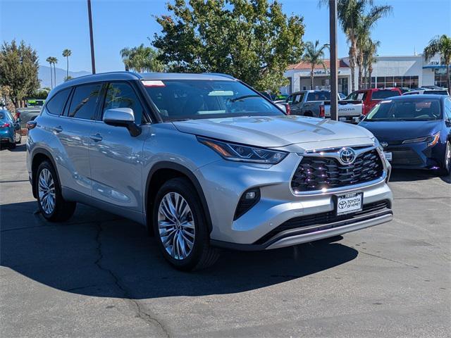 new 2025 Toyota Highlander car, priced at $55,357