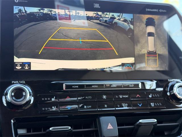 used 2020 Toyota Highlander car, priced at $32,698