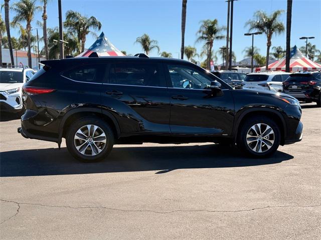 used 2023 Toyota Highlander Hybrid car, priced at $40,500