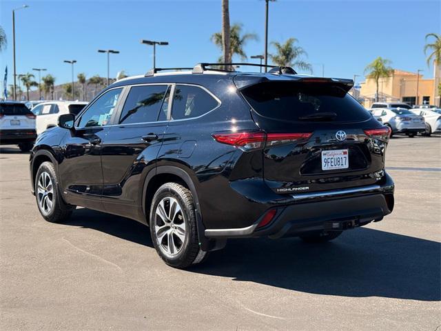 used 2023 Toyota Highlander Hybrid car, priced at $40,500