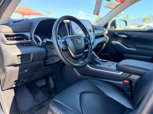used 2023 Toyota Highlander Hybrid car, priced at $40,500