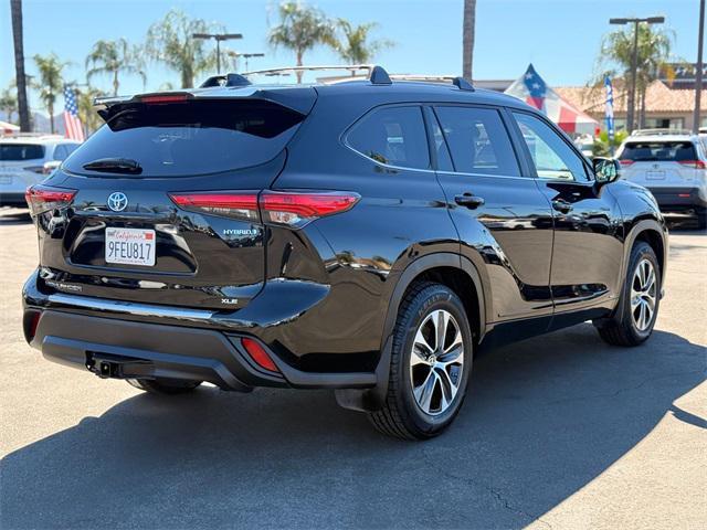used 2023 Toyota Highlander Hybrid car, priced at $40,500
