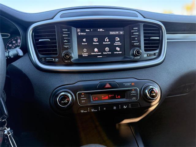 used 2019 Kia Sorento car, priced at $9,976
