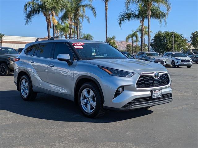 used 2022 Toyota Highlander car, priced at $30,484