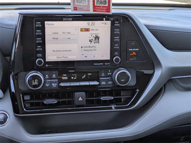 used 2022 Toyota Highlander car, priced at $30,484