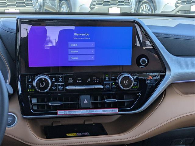 new 2025 Toyota Highlander Hybrid car, priced at $56,698