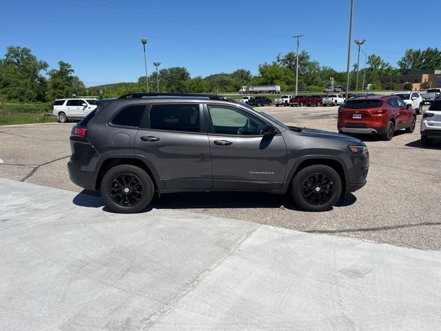 used 2022 Jeep Cherokee car, priced at $25,900