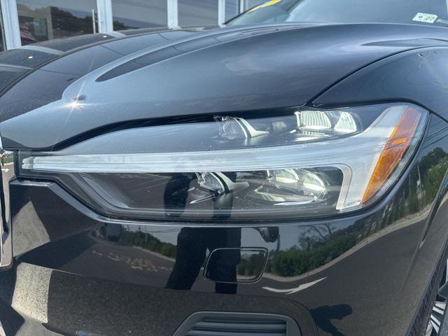 used 2022 Volvo XC60 car, priced at $39,975