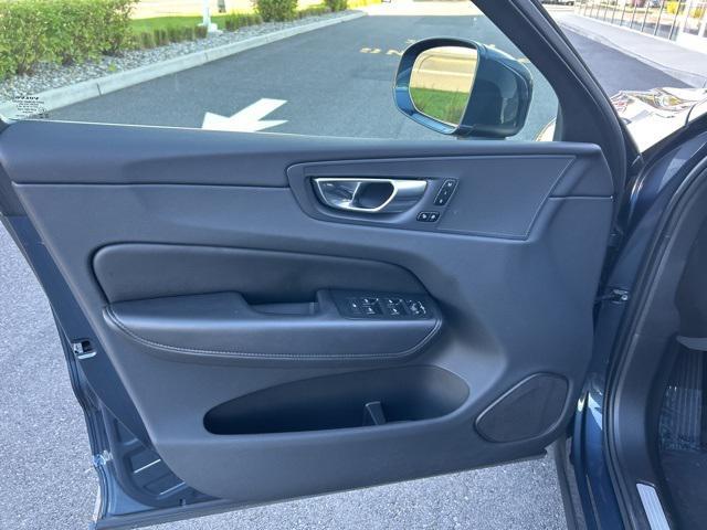 used 2023 Volvo XC60 car, priced at $35,975