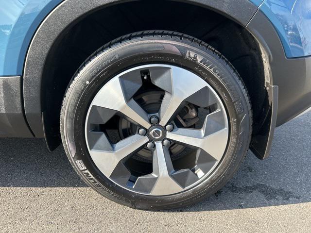 used 2023 Volvo XC40 car, priced at $30,475