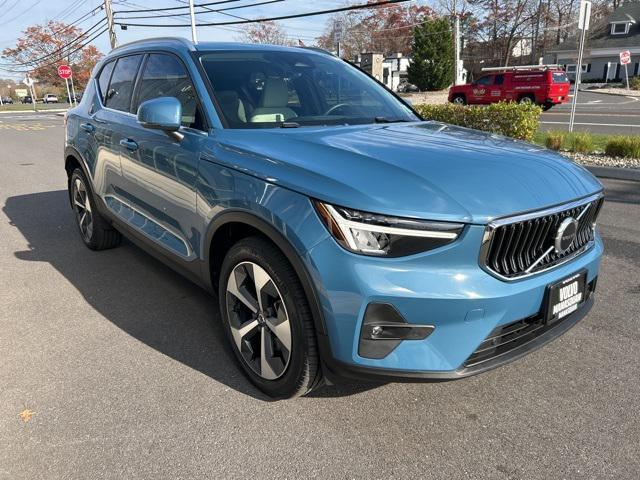 used 2023 Volvo XC40 car, priced at $30,475
