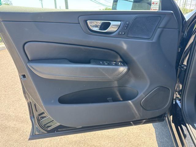 used 2022 Volvo XC60 car, priced at $41,975