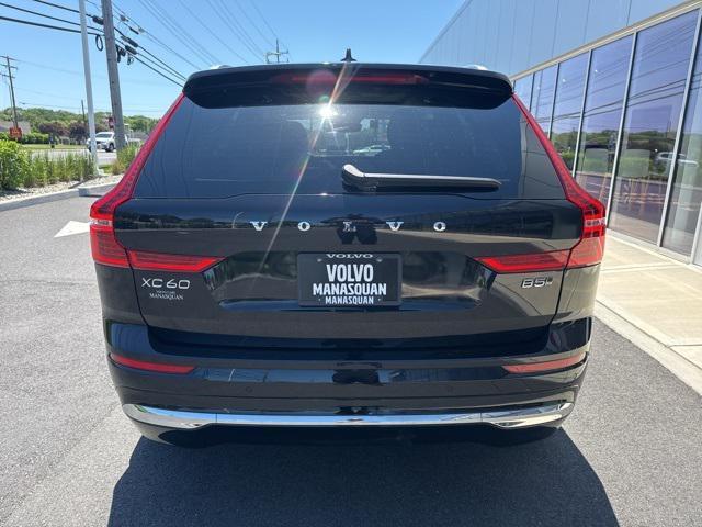 used 2022 Volvo XC60 car, priced at $41,975