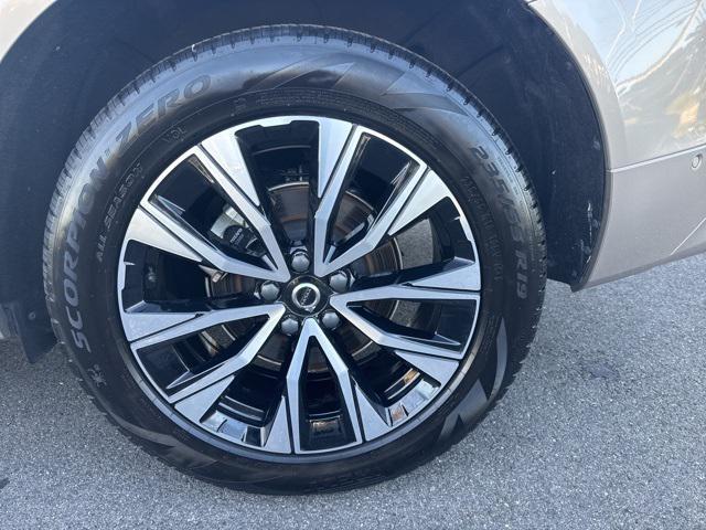used 2025 Volvo XC60 car, priced at $40,975
