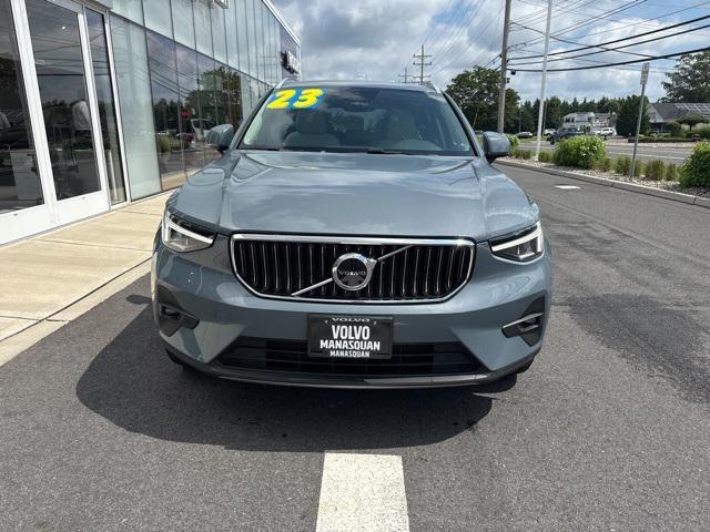 used 2023 Volvo XC40 car, priced at $35,575