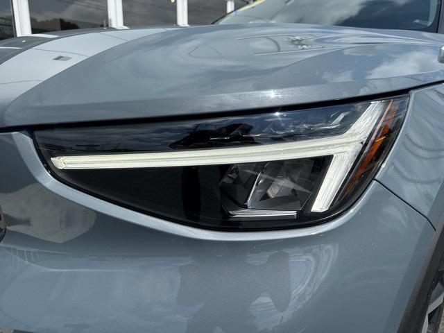 used 2023 Volvo XC40 car, priced at $35,575
