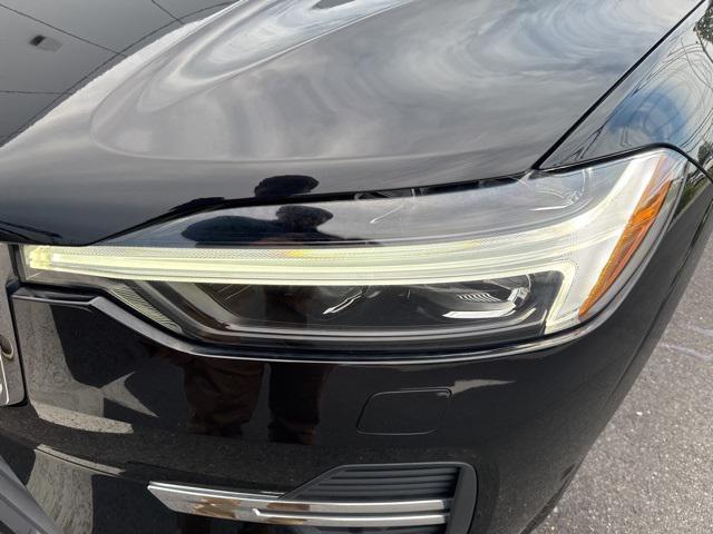 used 2022 Volvo XC60 car, priced at $35,975