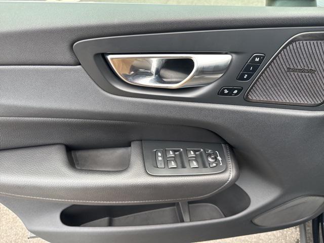 used 2022 Volvo XC60 car, priced at $35,975
