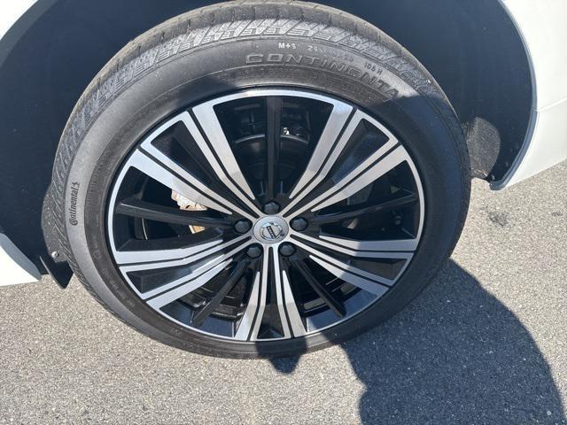 used 2023 Volvo XC60 car, priced at $37,975