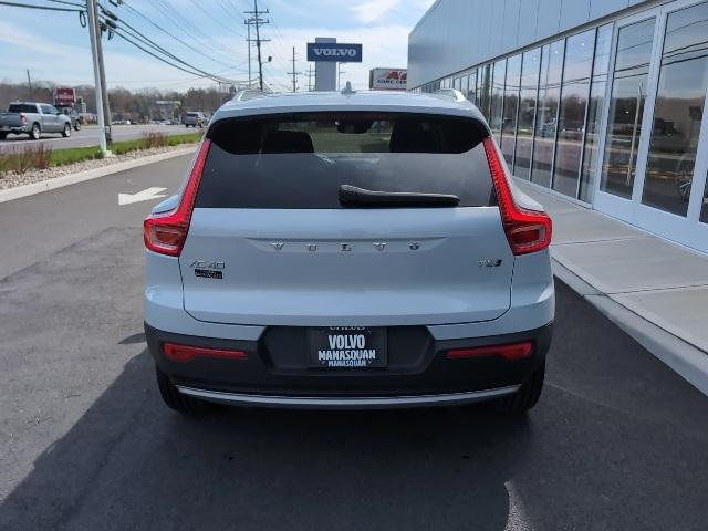 used 2022 Volvo XC40 car, priced at $32,908
