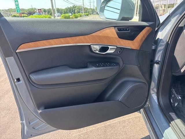 used 2022 Volvo XC90 car, priced at $45,975